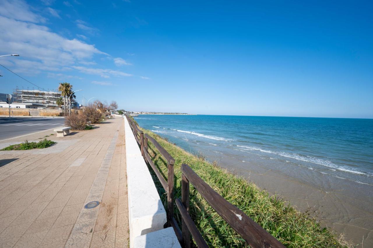 Luci Apartment Sea Beach أفولا المظهر الخارجي الصورة