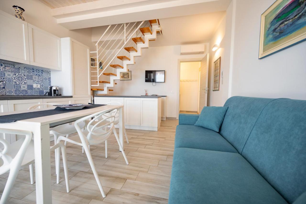 Luci Apartment Sea Beach أفولا المظهر الخارجي الصورة