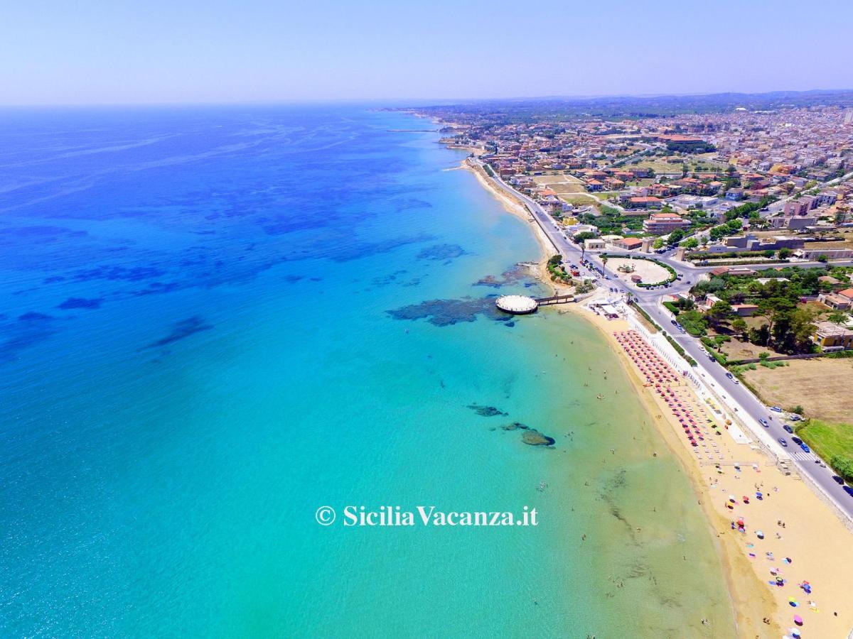 Luci Apartment Sea Beach أفولا المظهر الخارجي الصورة