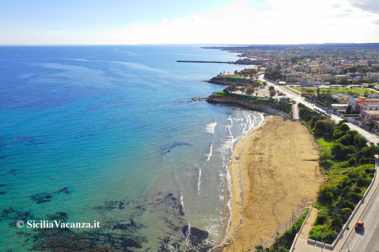 Luci Apartment Sea Beach أفولا المظهر الخارجي الصورة