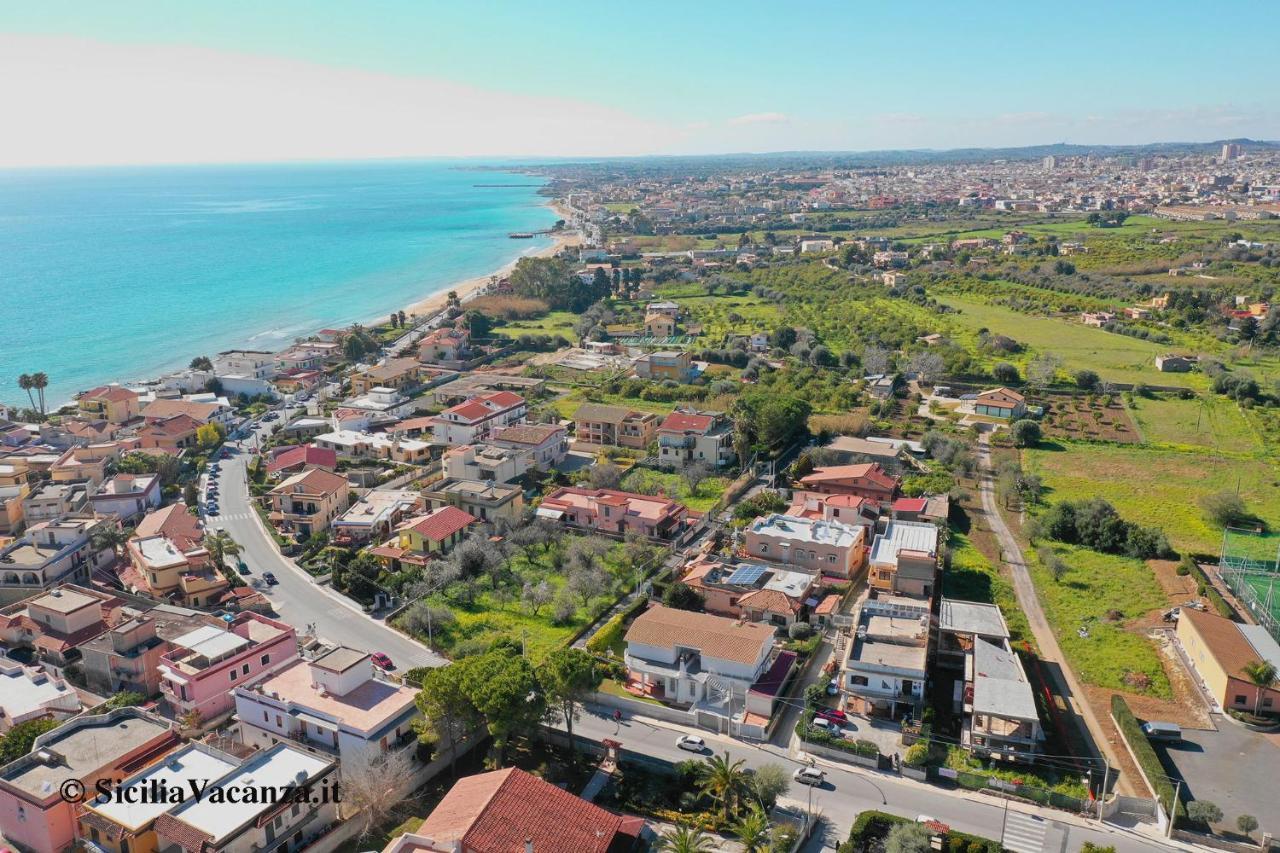 Luci Apartment Sea Beach أفولا المظهر الخارجي الصورة