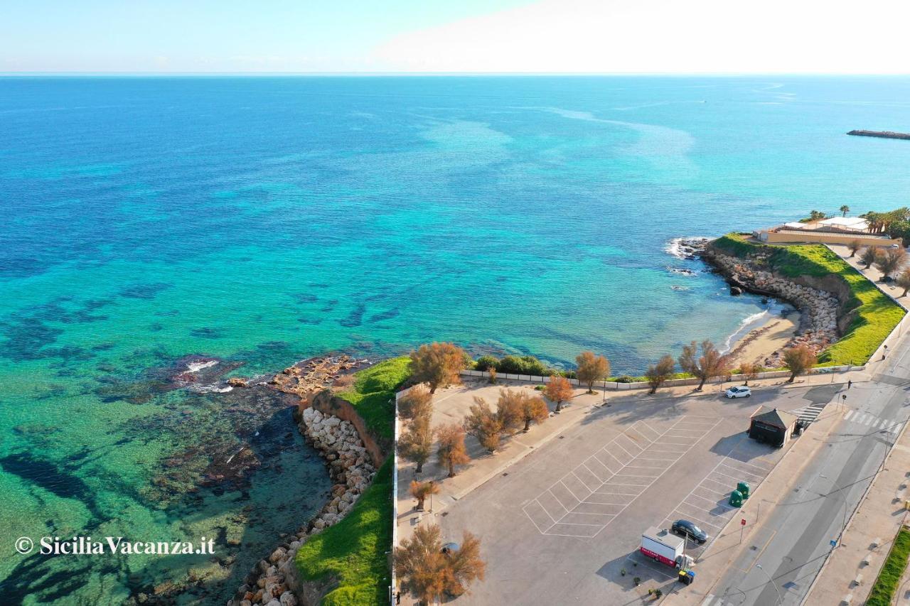 Luci Apartment Sea Beach أفولا المظهر الخارجي الصورة